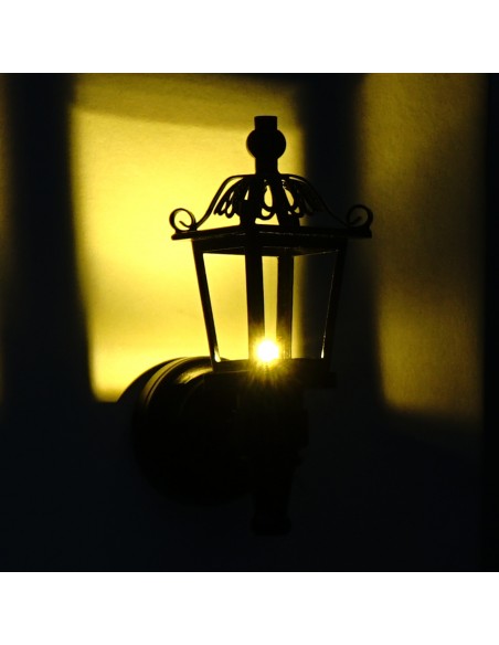Waldosia 1:12 Scale Dollhouse Miniature Battery Operated LED Black Nickel Coach Lamp